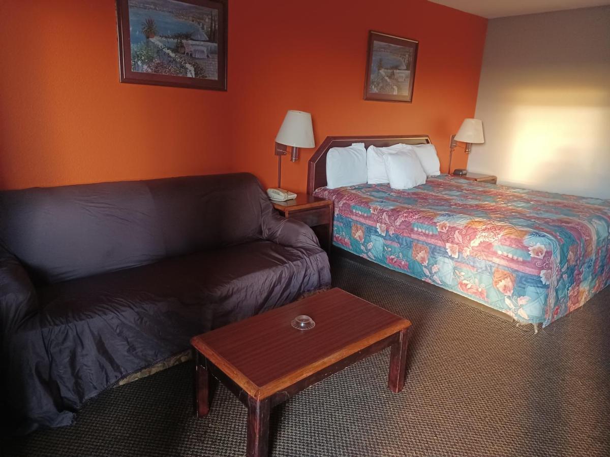 America'S Best Value Inn Clarksdale Exterior photo