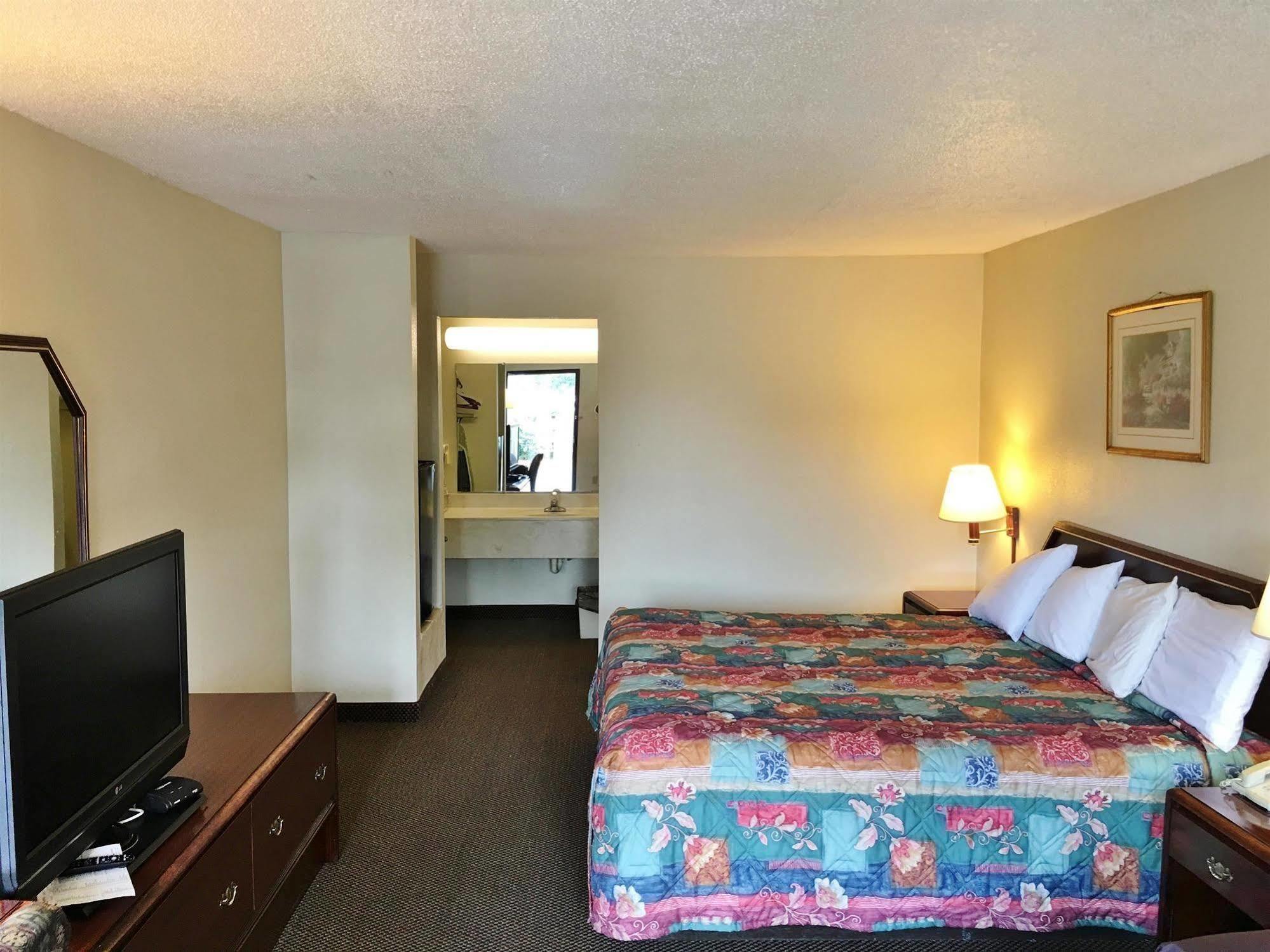 America'S Best Value Inn Clarksdale Exterior photo